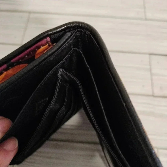 Vera Bradley Abstract Pattern Bifold Wallet Zipper Multiple Pockets Slots - Picture 3 of 7